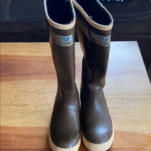 Youth Size 4 XtraTuf Neoprene Legacy Boots